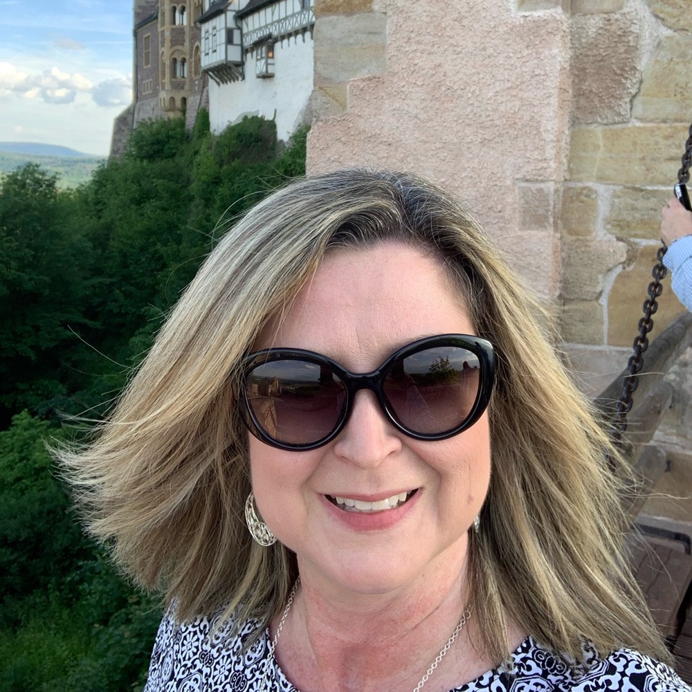 Meet your Posher, Rebecca